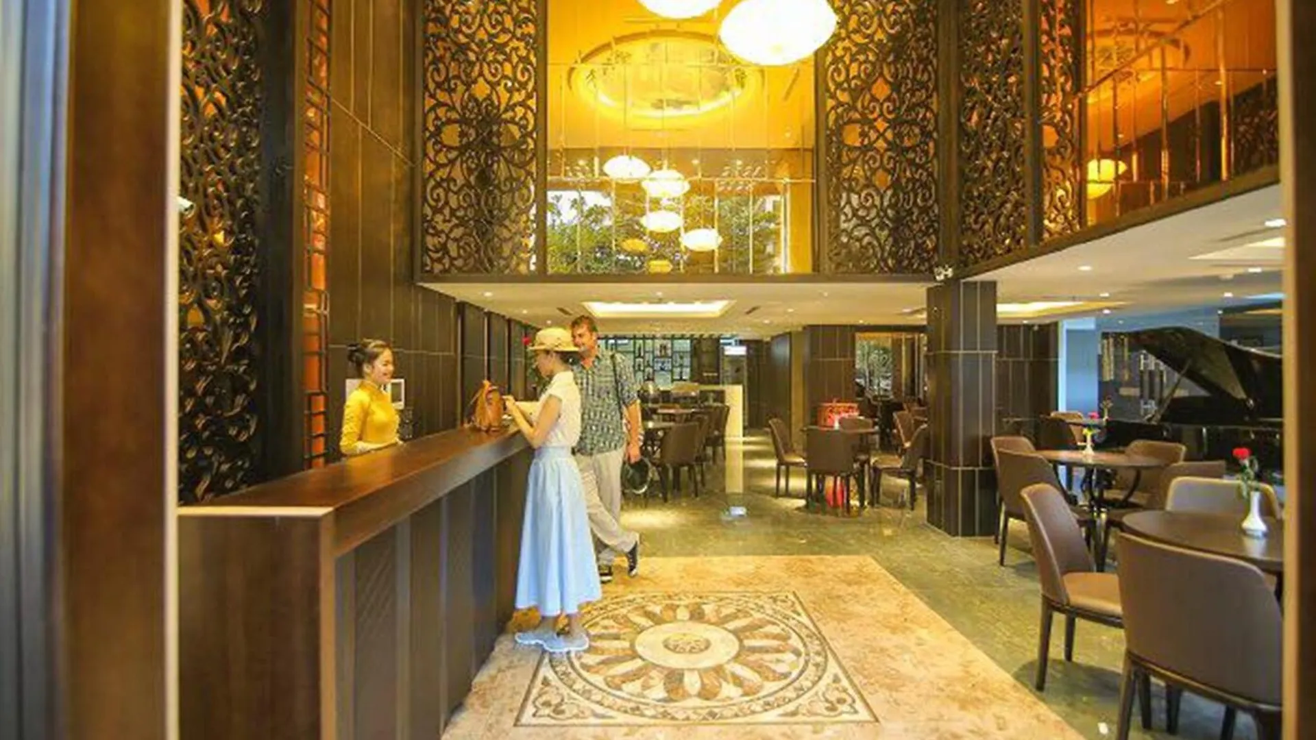 Palazzo Luxury Hotel Дананг