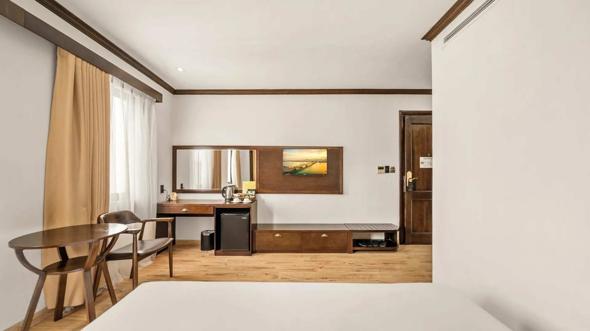 Palazzo Luxury Hotel Đà Nẵng 4*,