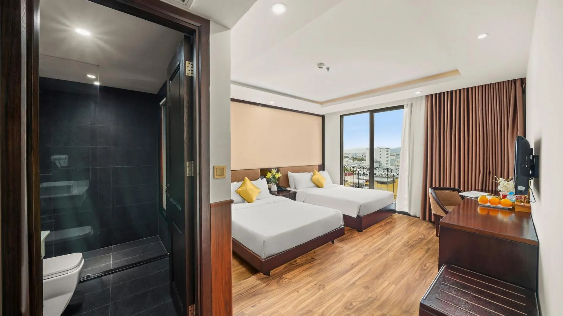 Palazzo Luxury Hotel Дананг 4*,