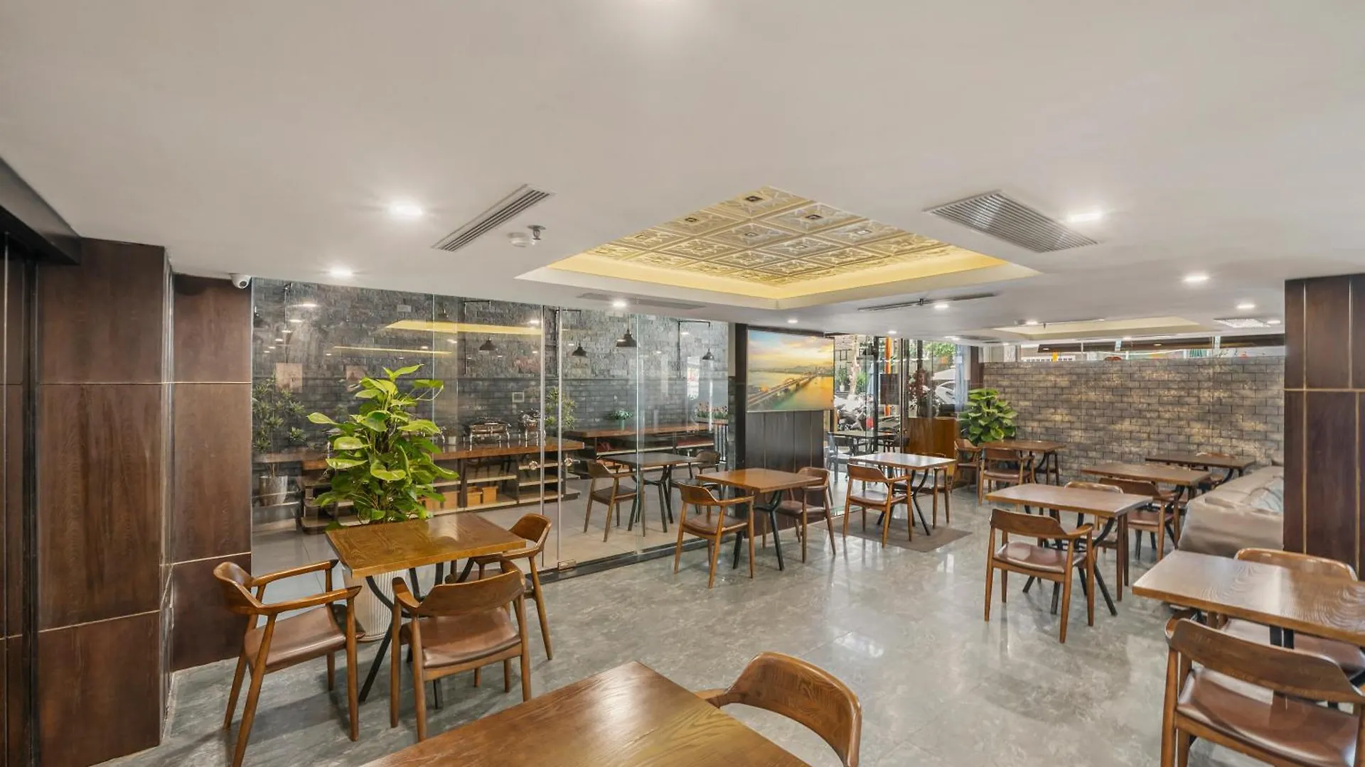 Palazzo Luxury Hotel Da Nang 4*,